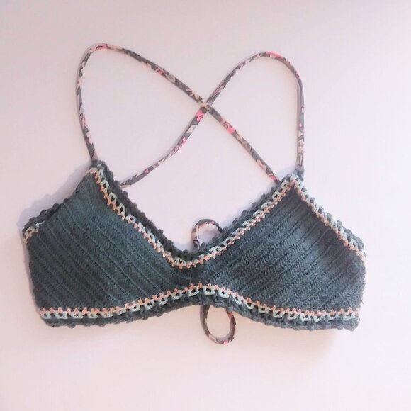 Xhiliration Green Crochet Bikini Top - Picture 1 of 5